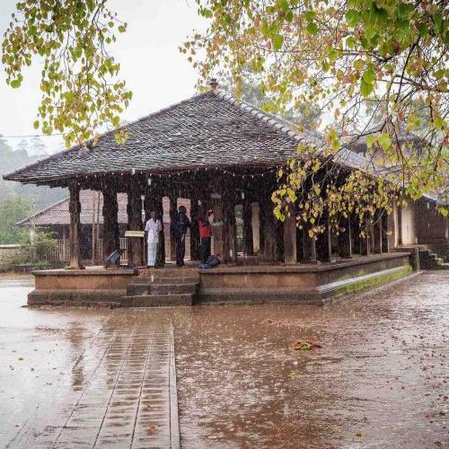 Embekka Devalaya